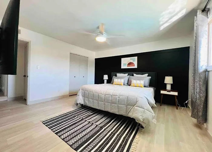 Stylish In The Heart Of W/ Private Pool *