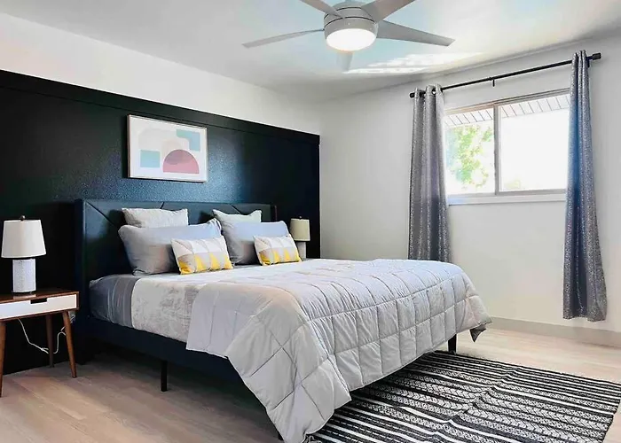 Stylish In The Heart Of W/ Private Pool * Tempe