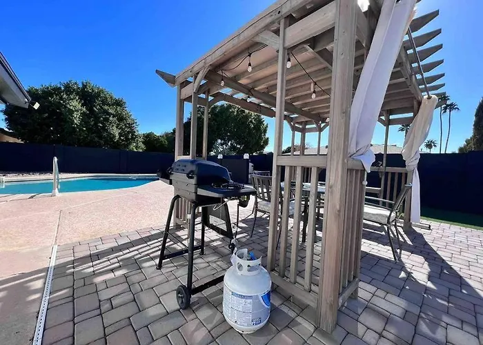 Holiday home Stylish In The Heart Of W/ Private Pool