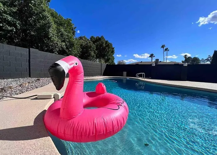 Stylish In The Heart Of W/ Private Pool Holiday home Tempe