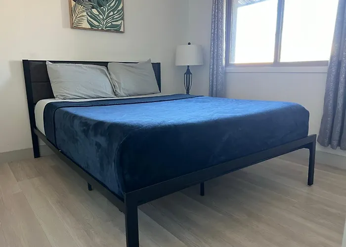 Stylish In The Heart Of W/ Private Pool Tempe